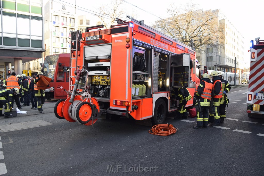 VU PKW Strab Koeln Mitte Pipinenstr Hohestr P081.JPG - Miklos Laubert